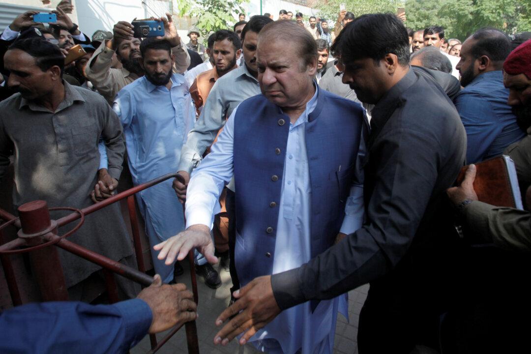 Pakistan’s Ex-Prime Minister Sharif Sentenced to 7 Years in Corruption Case