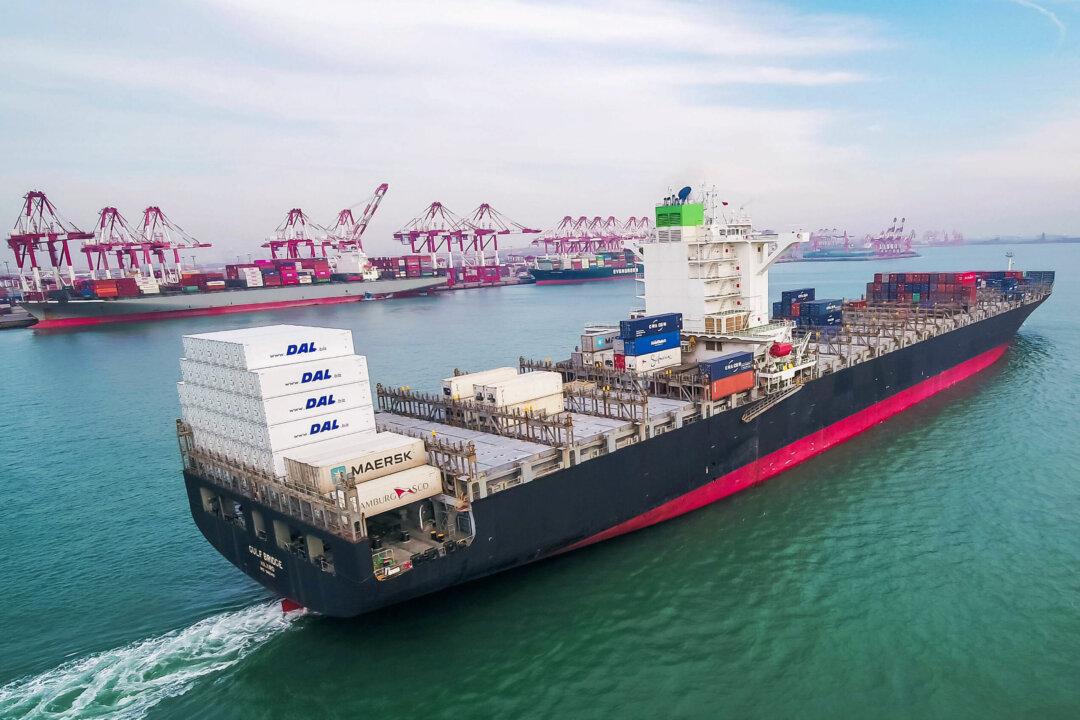 China’s Textile and Garment Industry Is in Deep Trouble