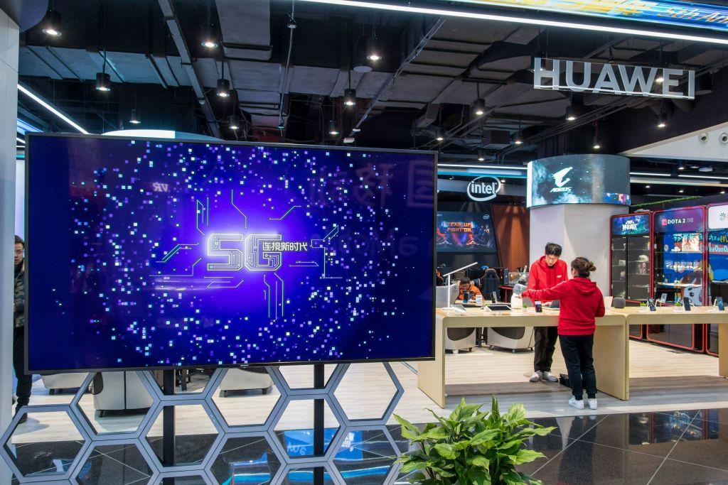 Tech Companies Step Into 5G Market Void Left by Troubled Chinese Telecom Firms