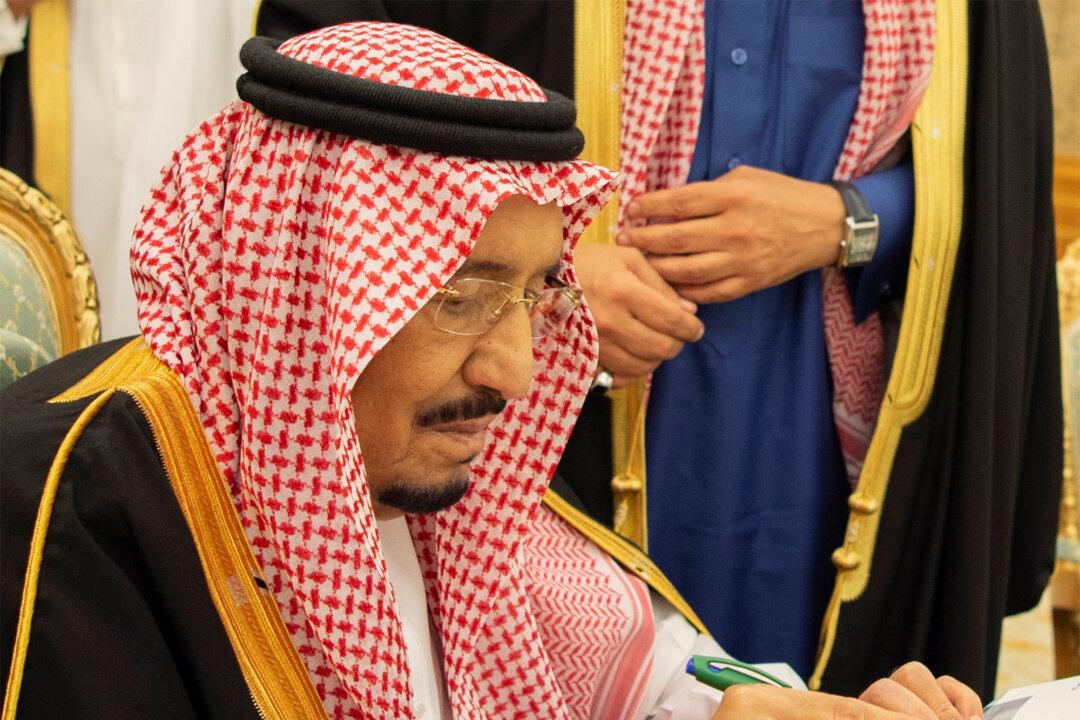 Saudi King Orders Cabinet Shakeup