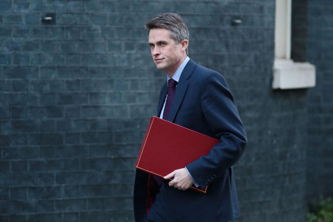Britain’s Defense Secretary Has ‘Deep Concerns’ Over Huawei Role in 5G Network