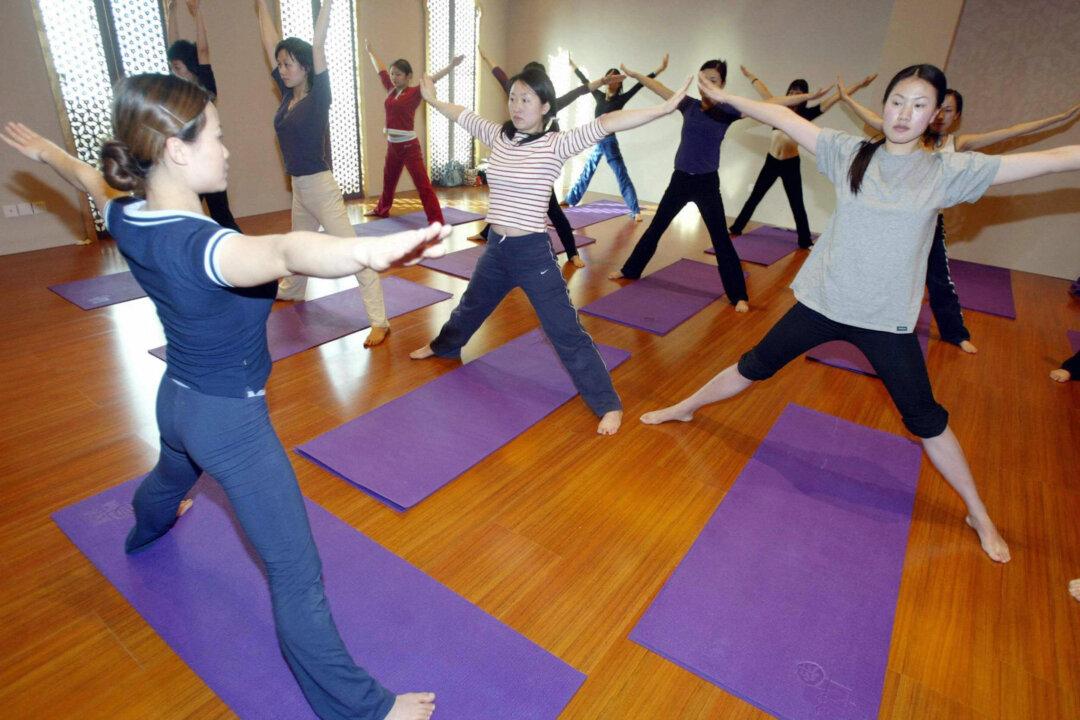 Chinese Woman Snaps Leg During Yoga Session, Wins Payout