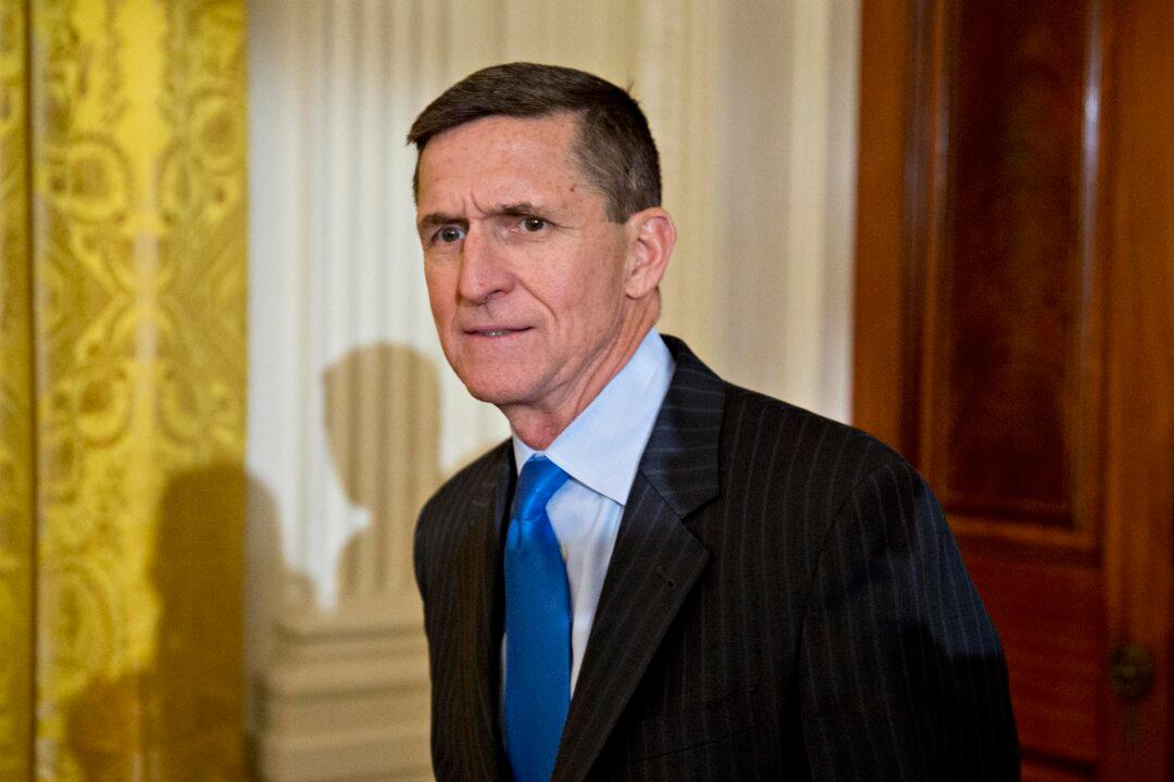 Michael Flynn Hires DOJ Critic Sidney Powell as New Counsel