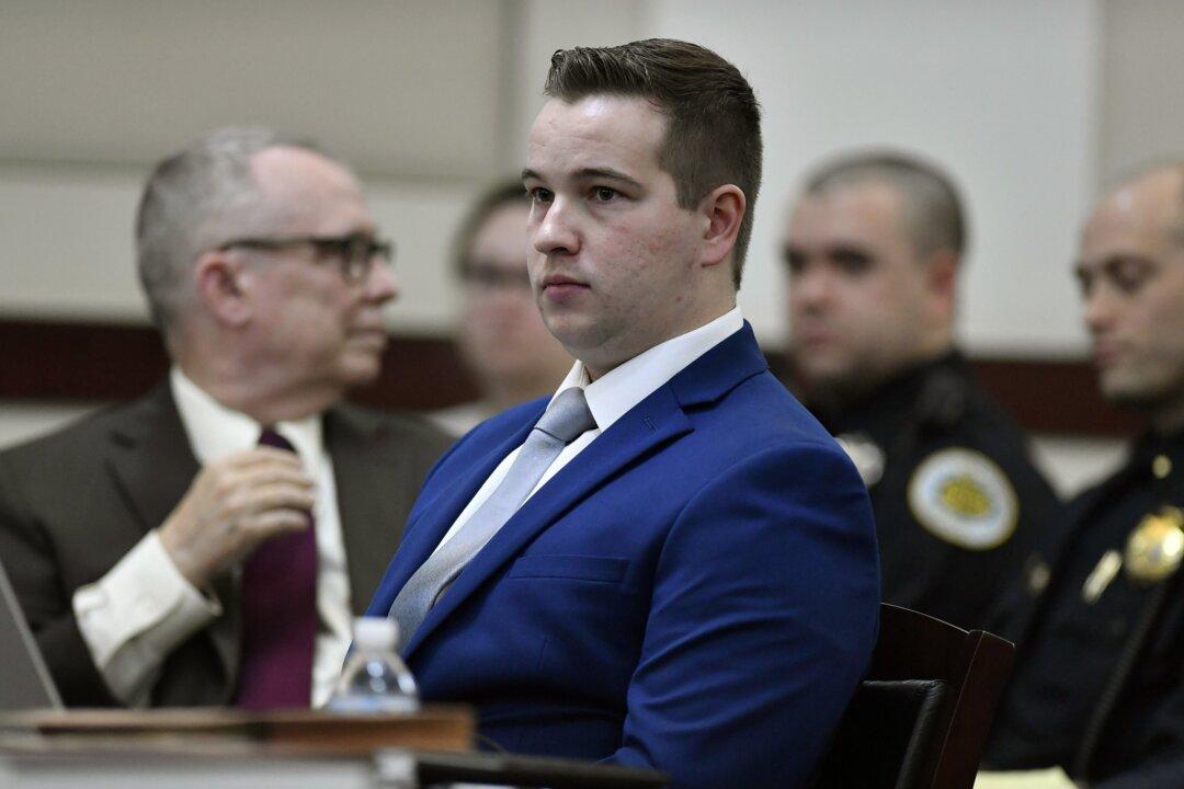 Officer Charged in Death: Man Definitely Intended to Shoot