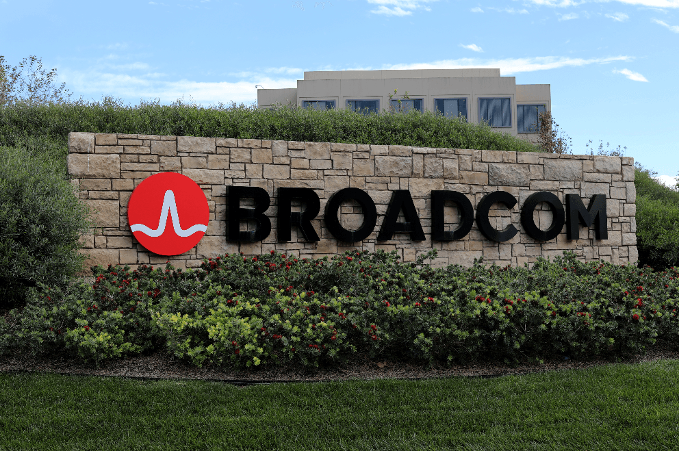 Supreme Court to Weigh Broadcom Bid to End Shareholder Suit