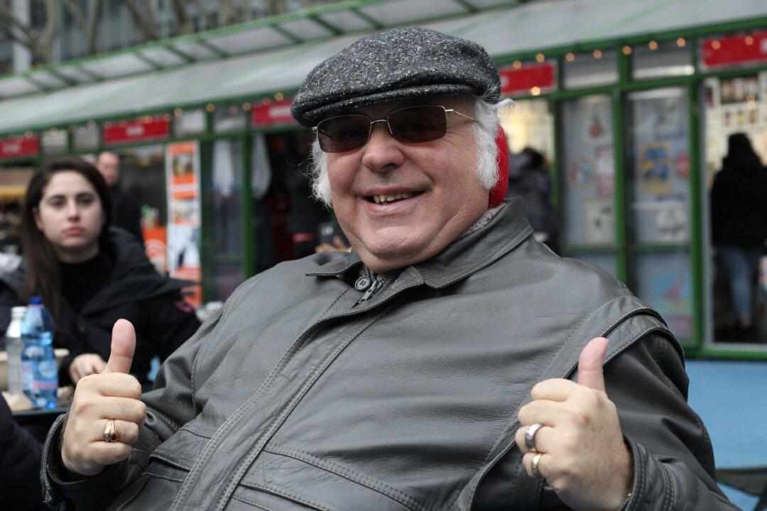 New York Q&A: NY Gov. Cuomo Pardons Criminal Immigrants