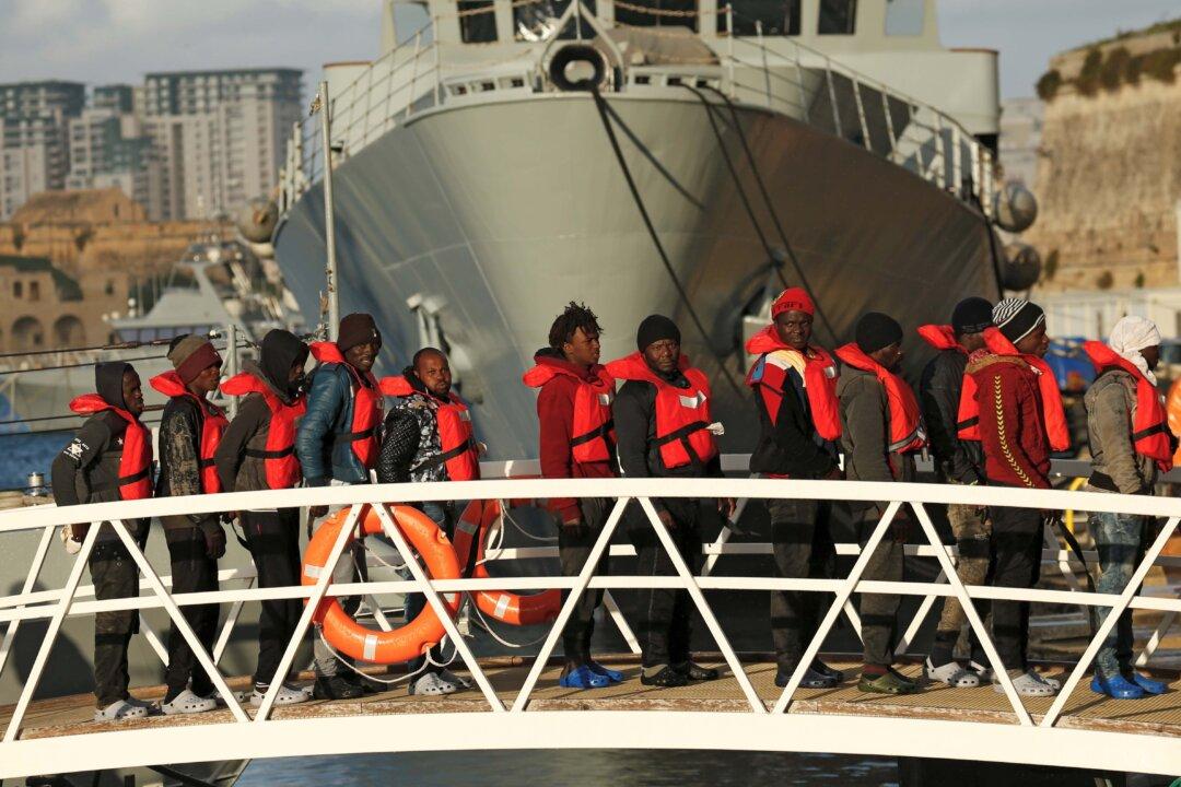 Malta Allows Migrants to Disembark From Rescue Vessels, Sparking Italy Clash