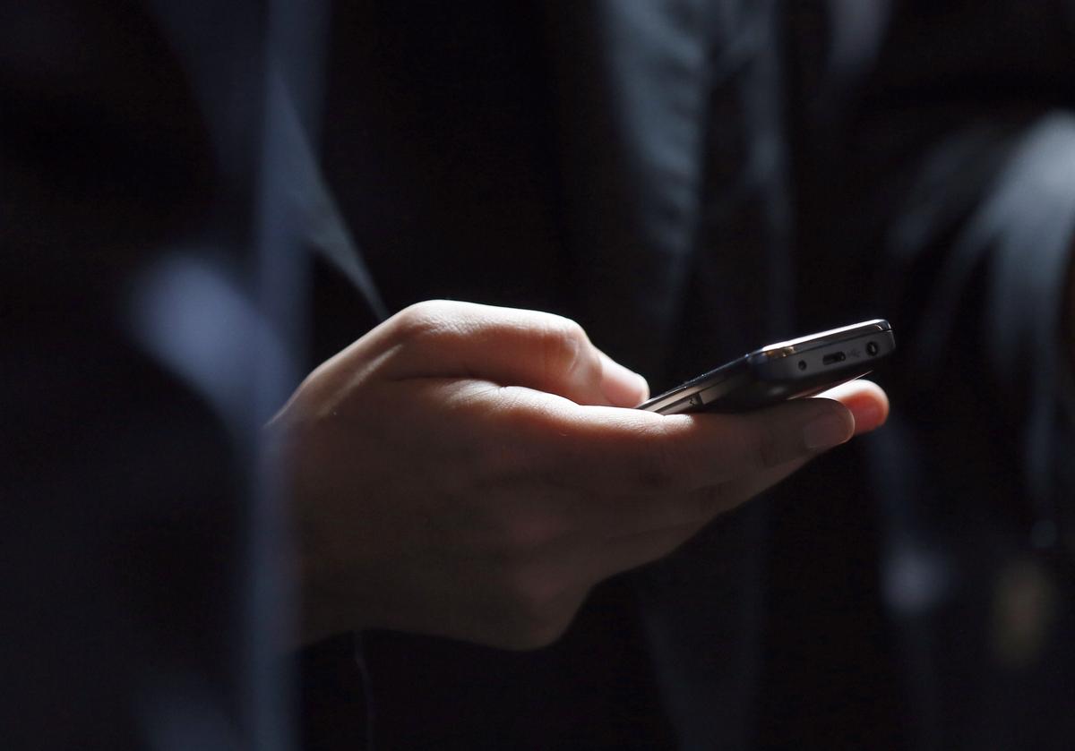 CRTC Finds Canadians Resigned to Poor Mobile Phone and Internet Service