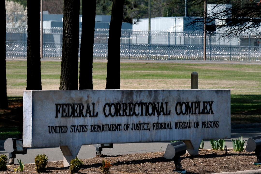 Florida Congressman Seeks Halt to Federal Funds for Nation of Islam