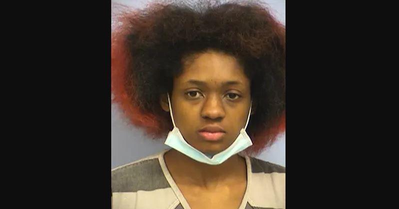 Woman Said She Shot Boyfriend Dead While Posing for Snapchat Photo: Police