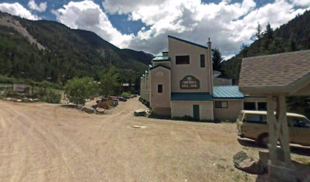 2 Skiers Seriously Injured After Being Buried in New Mexico Avalanche: Reports