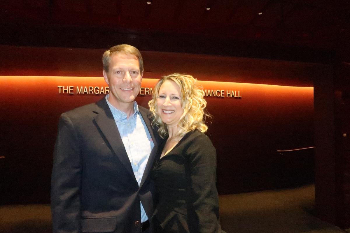 Dallas Businesspeople Appreciate the Beauty of Shen Yun