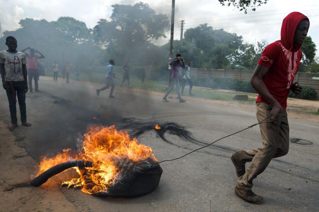 Zimbabwe Unrest: Fuel Riots Just the Beginning of New Cycle of Violence, Say Analysts