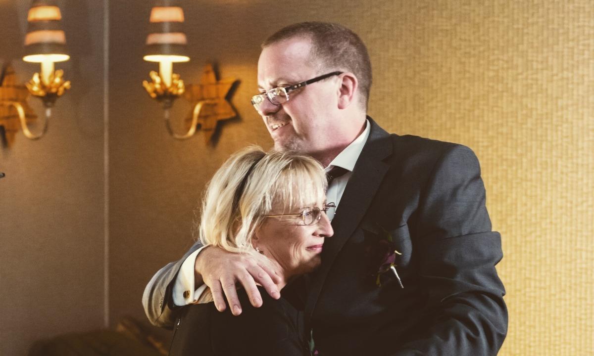 Mother of 8 Calls Husband to Warn of Crash Only to Find Out He Was the Victim