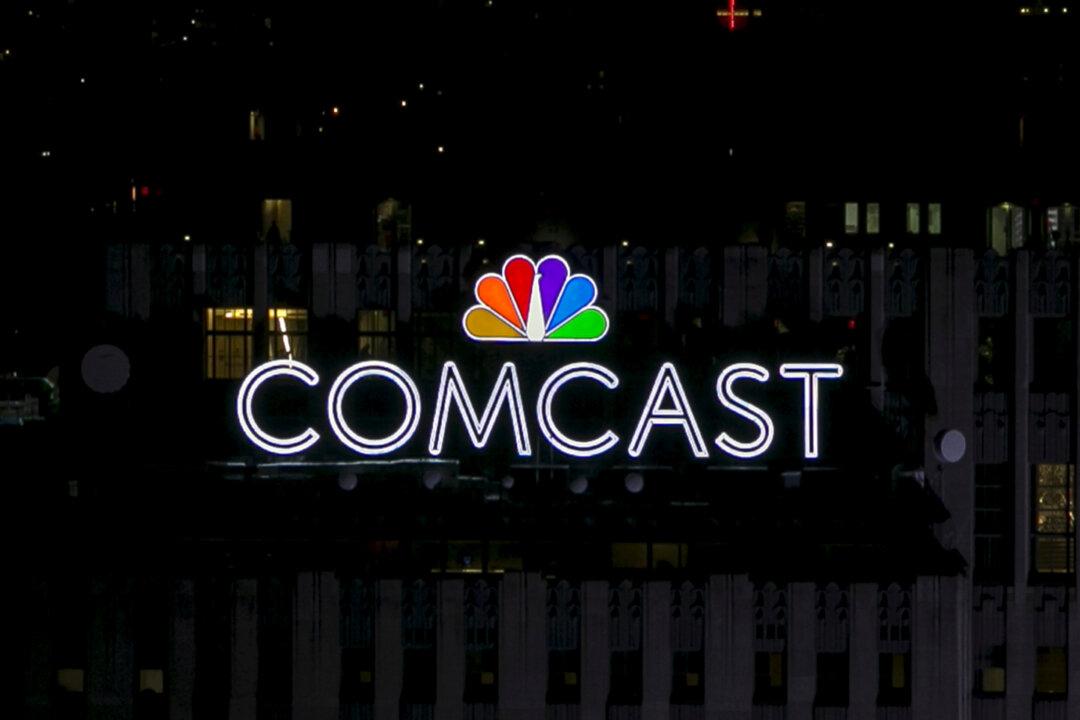 Comcast Tops Profit Forecasts as Broadband Business Grows