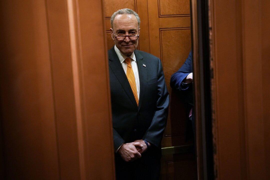 Senate Bills Fail to End Shutdown, With or Without Wall; House Fails to Pay Affected Workers