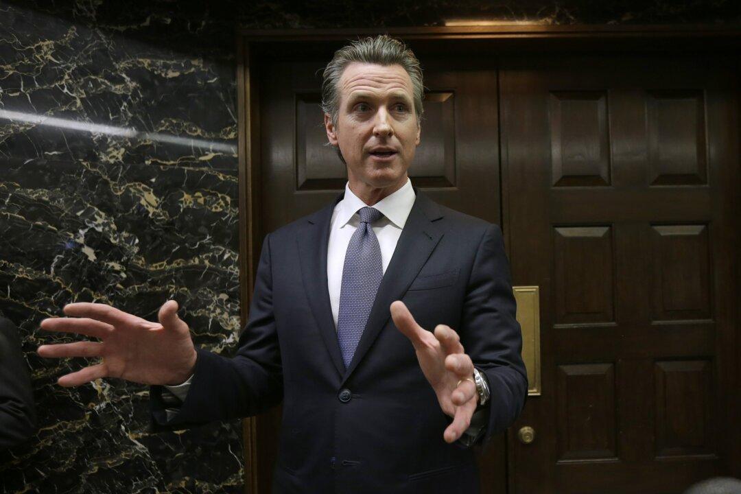 California Set to Give Full Health Care Benefits to Low Income Illegal Immigrants