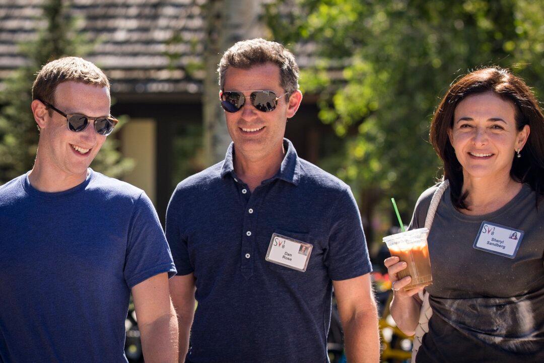 Zuckerberg to Merge WhatsApp, Instagram, Facebook Messenger: Reports