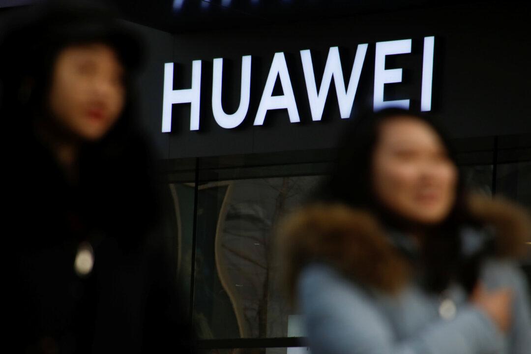 China’s Huawei Excluded from Czech Tax Tender After Security Warning