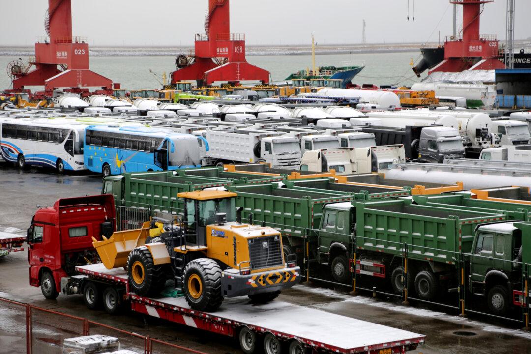 China’s January Factory Activity Shrinks for Second Month in a Row