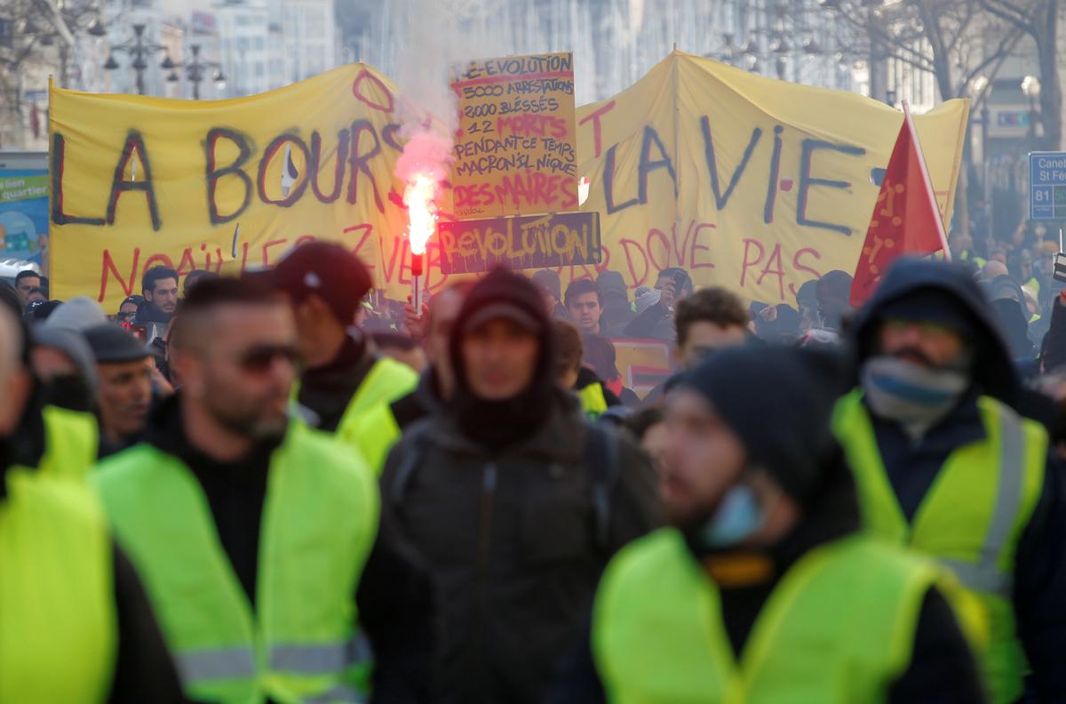 Bill Targeting ‘Yellow Vest’ ‘Hooligans’ Ignites French Freedom Debate