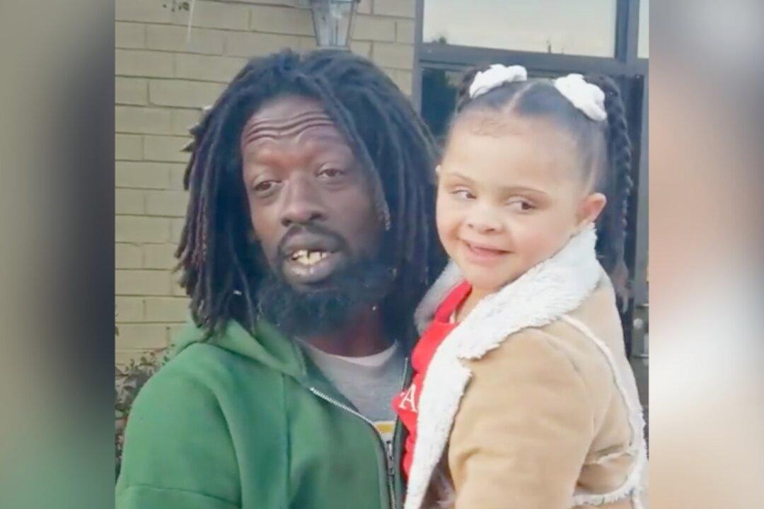 Duet of Homeless Man and Girl With Down Syndrome Goes Viral