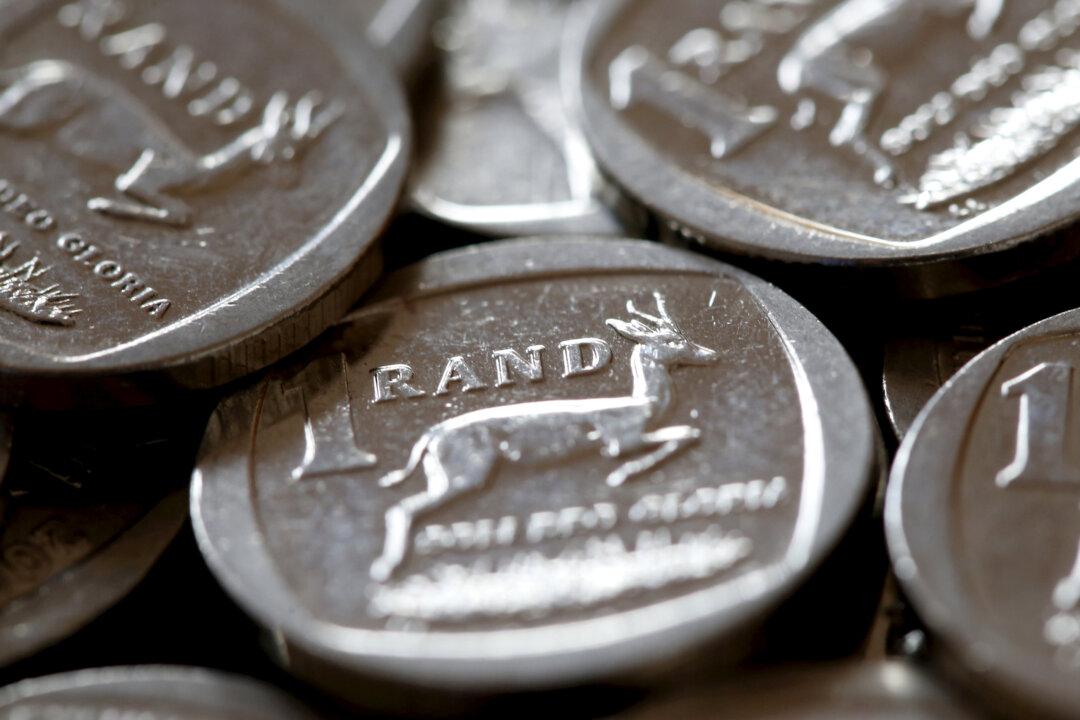 South Africa’s Rand to Shed Half Its 2019 Gains in a Year: Reuters Poll