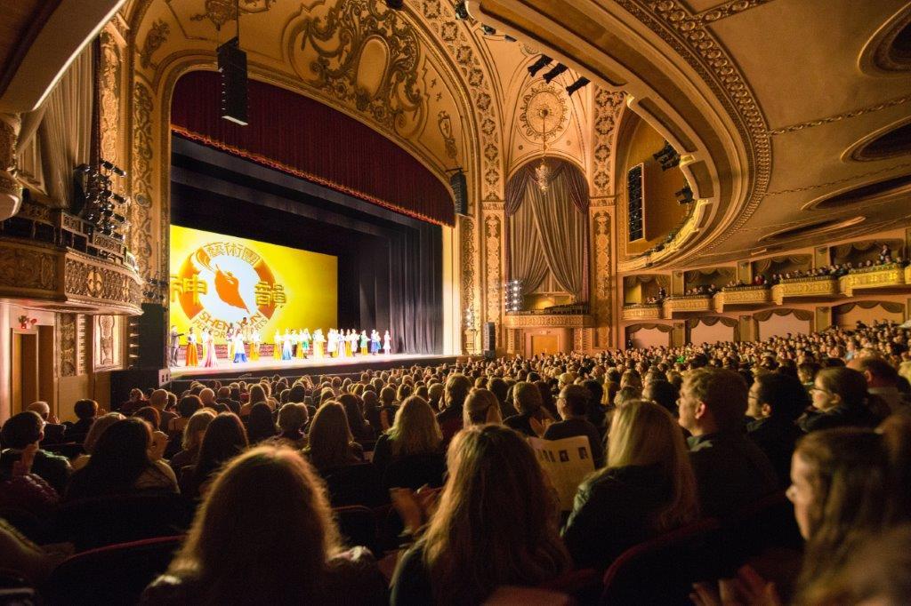 Nebraska Officials Welcome Shen Yun to Omaha