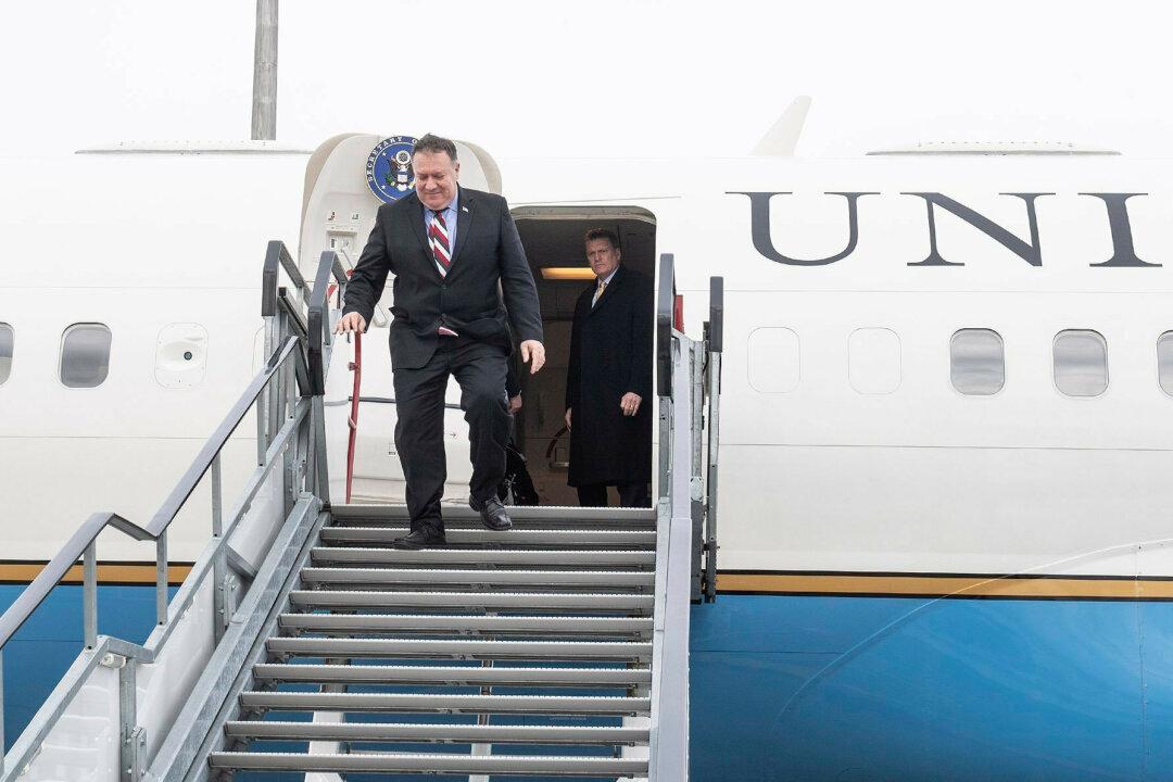 Pompeo Warns Europe of Risks to US Cooperation if It Continues to do Business With Huawei