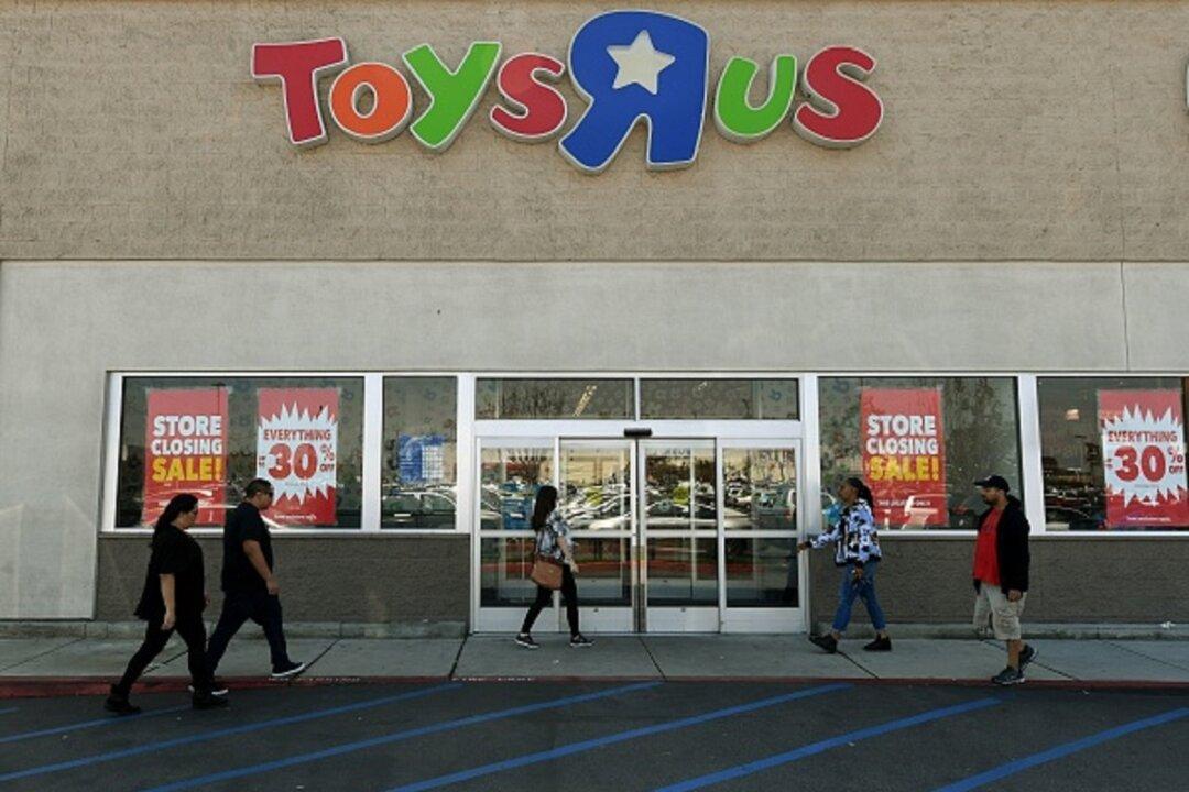 Toys ‘R’ Us Returns, Opens First New Store in New Jersey