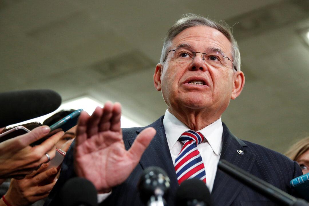 Senate Democrats Press Trump for China IP, Tech Transfer Commitments