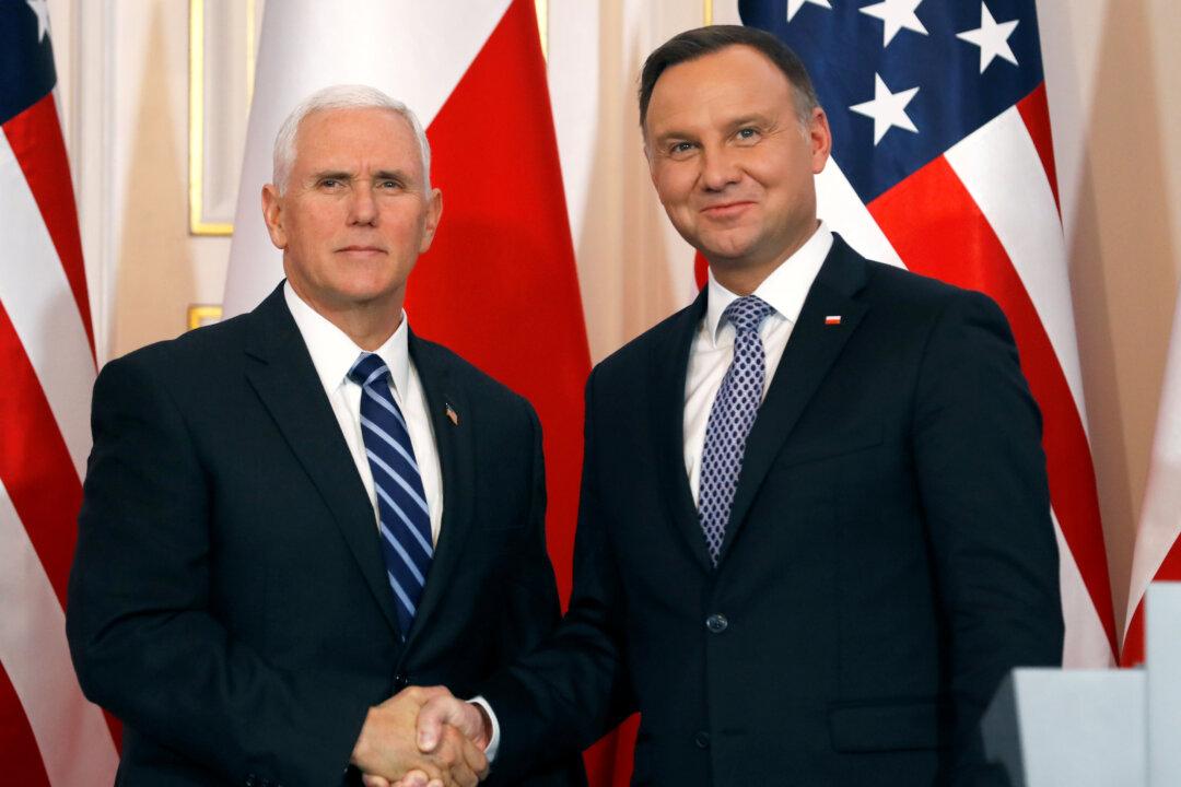 Pence Praises Poland’s Actions to Exclude China’s Huawei