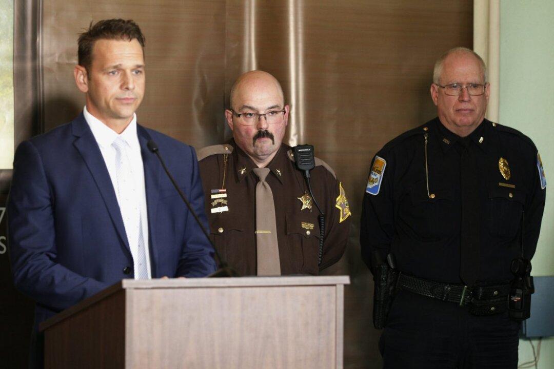 Public Urged To Keep Providing Tips In 2 Girls’ Killings