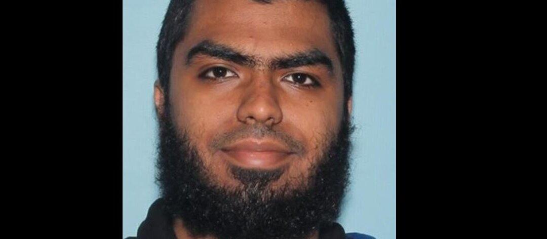 Video: Police Officer Shoots Knife-Wielding ISIS Terrorist