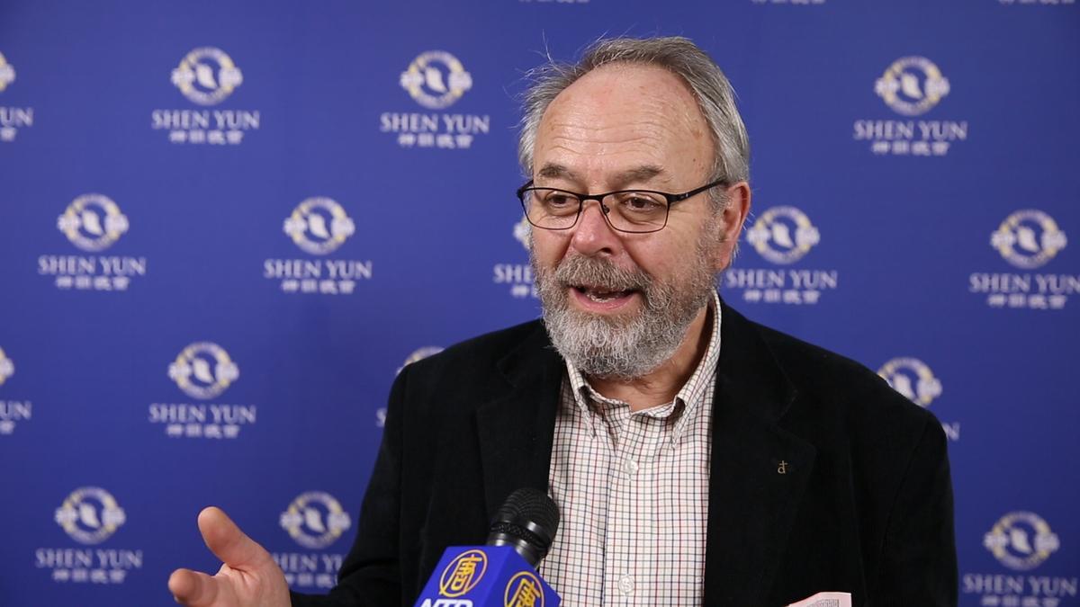 For a Catholic Deacon, Shen Yun Is ‘A Message of Peace’