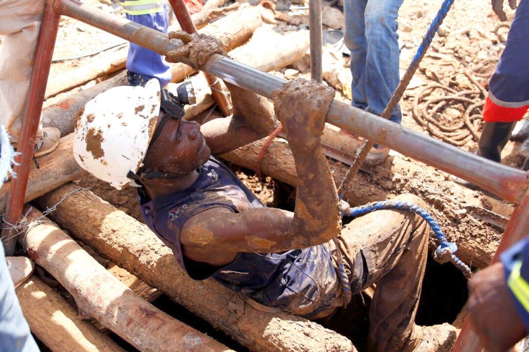 22 Illegal Gold Miners Found Dead, 9 Alive, in Zimbabwean Mine