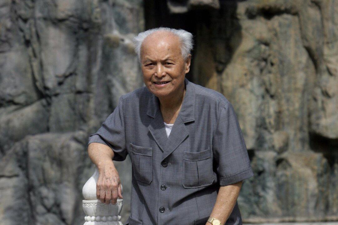 Mao Zedong’s Personal Secretary Dead at 101; Declined Burial With Communist Party Leaders