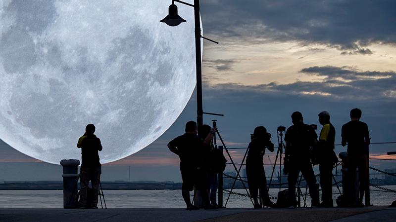 A Lunar Spectacle: Watch Out for the Biggest and Brightest ‘Supermoon’ of 2019