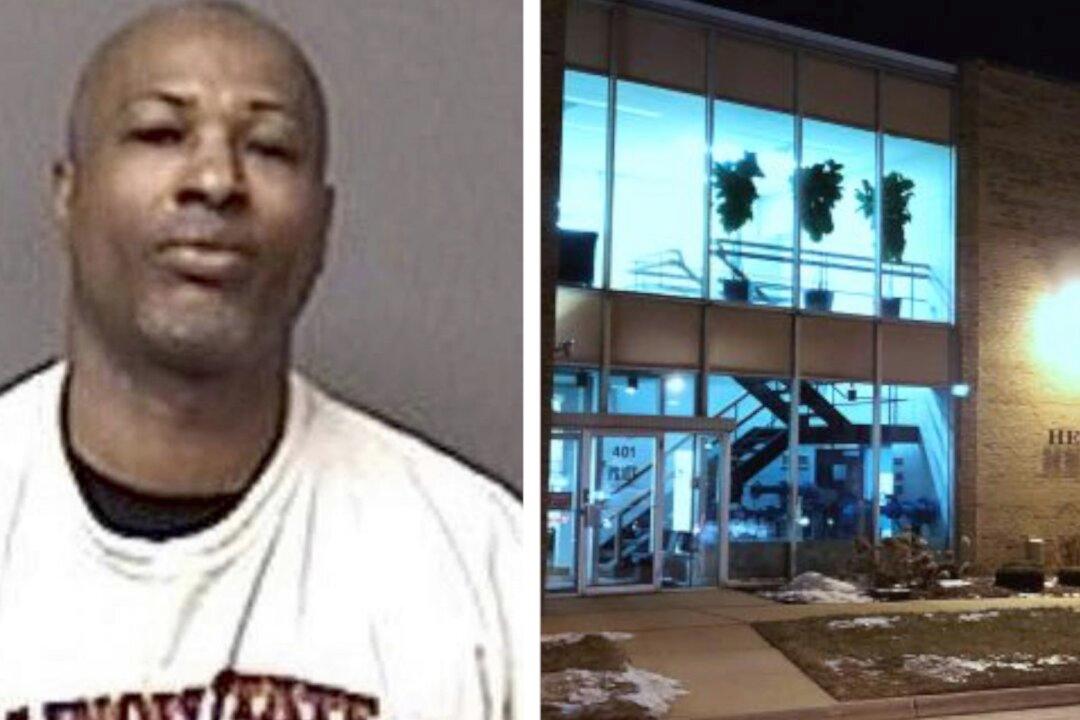 Aurora Gunman’s Family: ‘We Deeply Apologize’ for Shootings