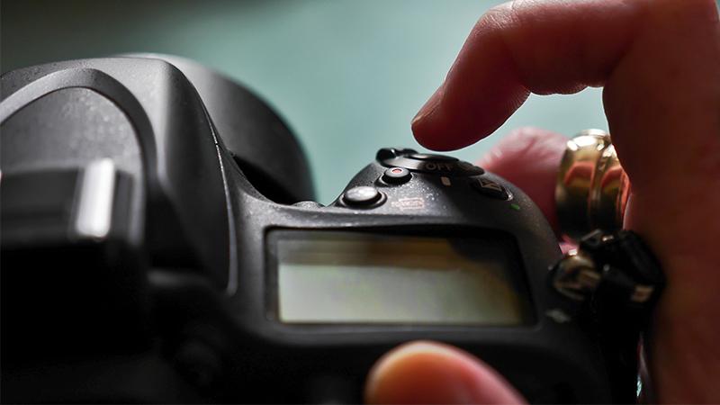 Nurse’s Powerful Photo of Stillborn Baby Becomes Thankful Mom’s Precious Memory