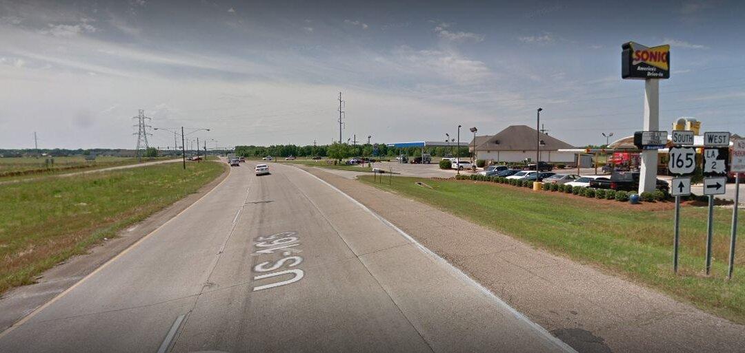 Lightning Strikes Pickup Truck in Louisiana, Driver Unscathed