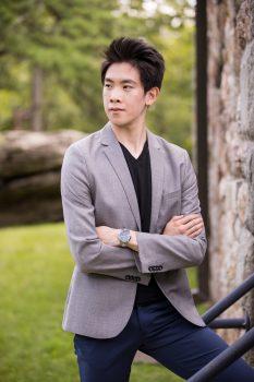 <span style="font-weight: 400;">Piotr Huang. (</span>Larry Dai)