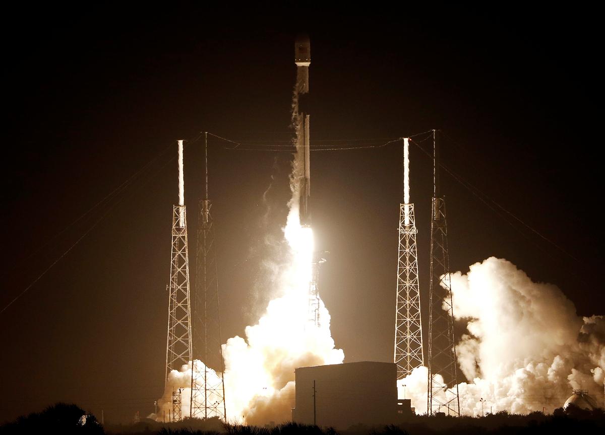 SpaceX Launches Station Supplies, Celebrates 50th Rocket Landing