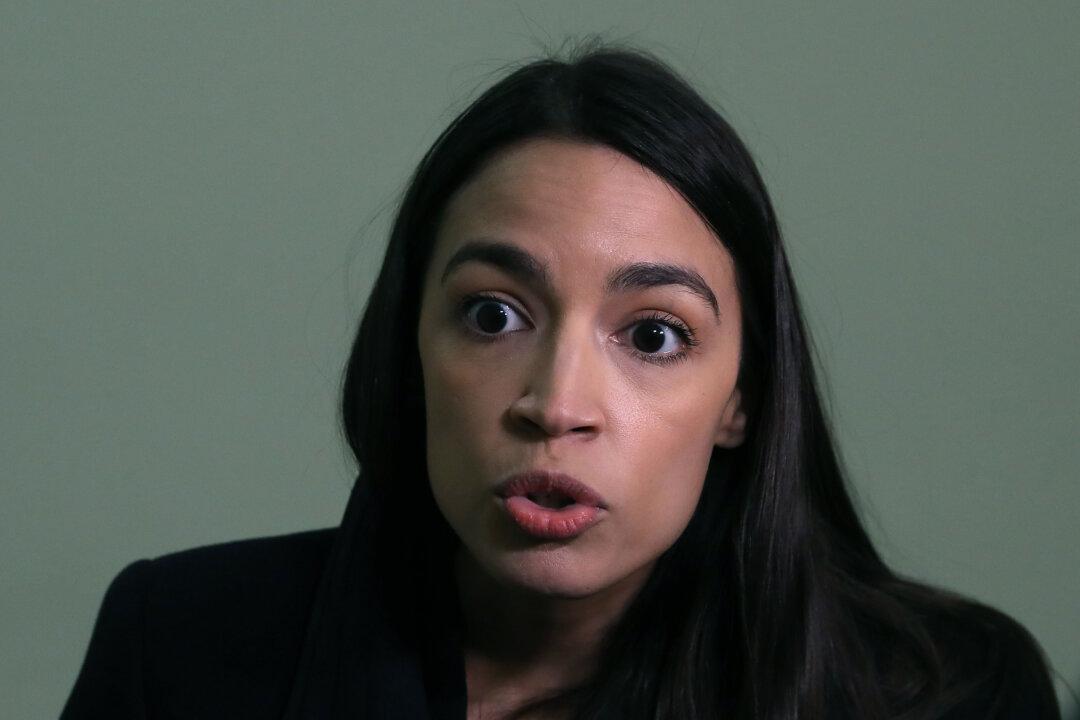 Ocasio-Cortez Responds to NYC Billboard Which Slammed Her for Amazon’s Pullout