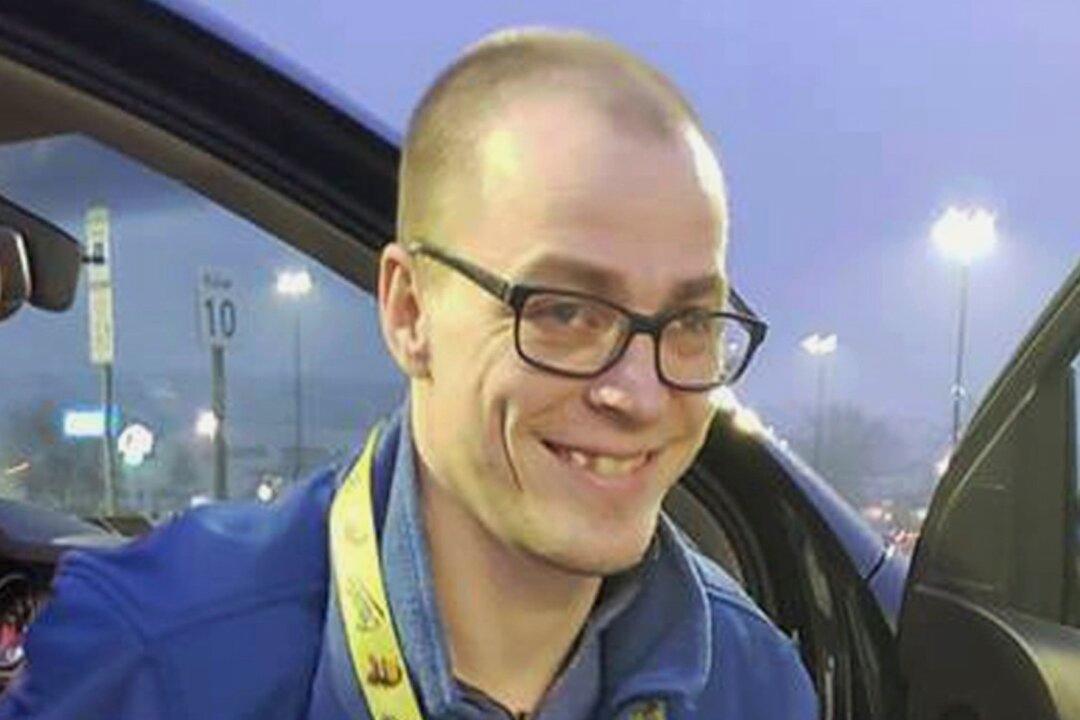 Disabled Greeter Meets With Walmart About Job; No Resolution