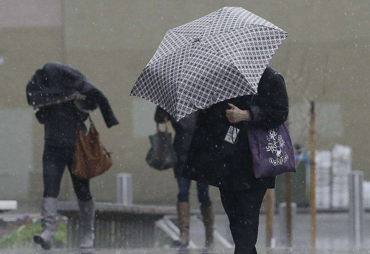 Forecasters Warn Southern States to Brace for a Wet and Windy New Year