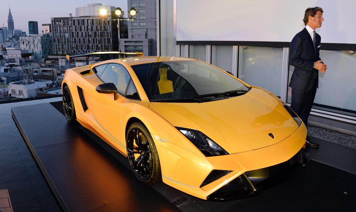 $160,000 Supercar Bursts Into Flames on Highway