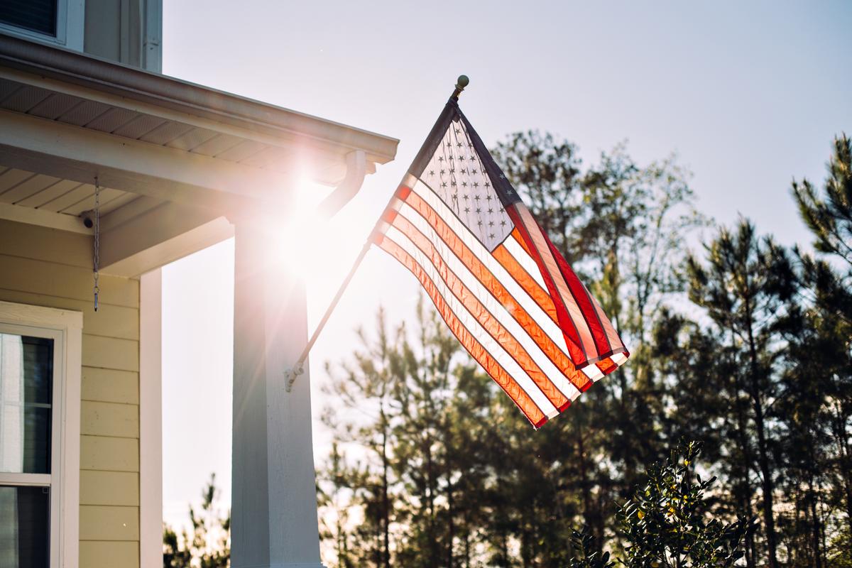 Texas Teen Mows American Flag Into His Lawn as Tribute to Fallen Friend