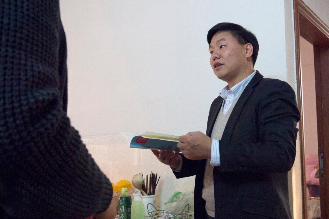 Rights Group Says China Arrested at Least Three Labor Activists