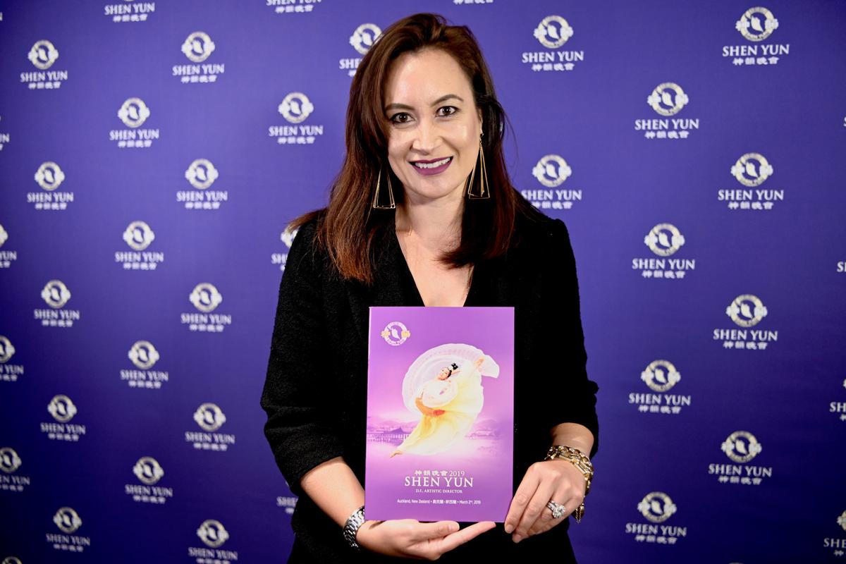 Theatergoers ‘Privileged to Learn’ From Shen Yun